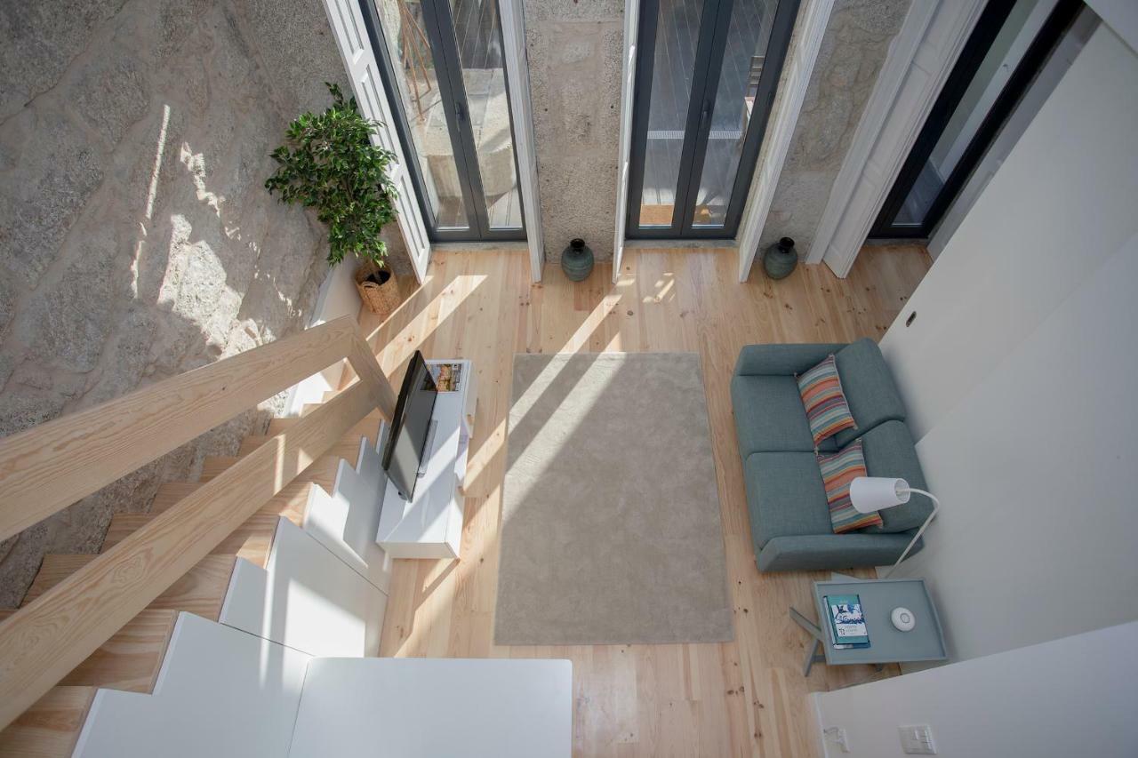 Liiiving In | Terrace & Sunny Apartment